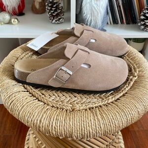 Quince Water Repellent Suede Clog Mule Dune SZ 10